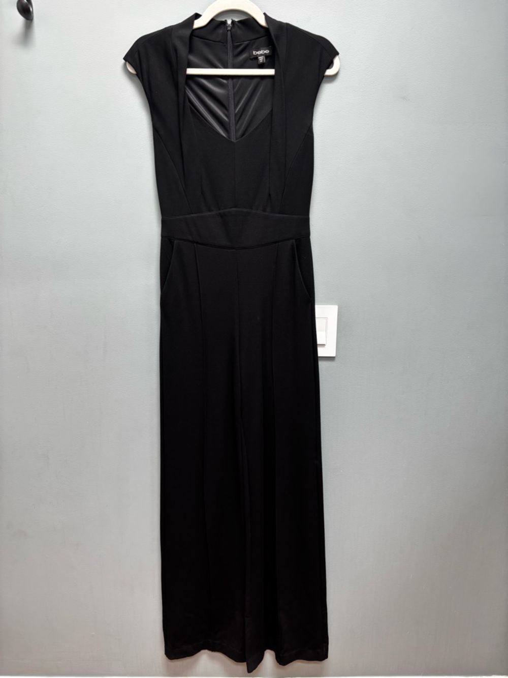 Bebe Wide Leg Cap Sleeve Jumpsuit in Black XS